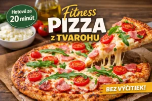 fitness pizza z tvarohu s mozzarellou, cherry paradajkami a rukolou – zdravý recept s vysokým obsahom bielkovín