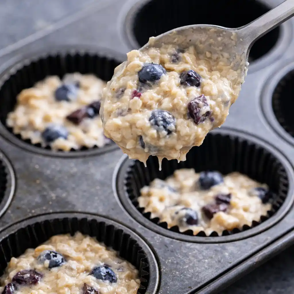 priprava fitness muffinov, nakladanie cesta do formy na muffiny, recept a postup prípravy pre fitness muffiny